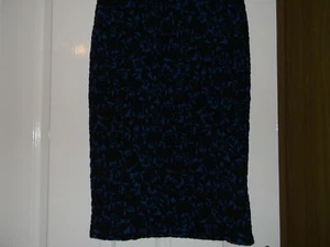 Ladies m&co skirt, Size 14 in excellent condition as had very little wear - Picture 1 of 10
