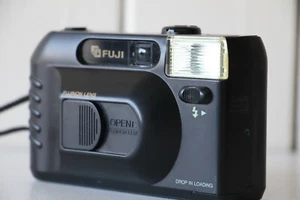 FUJI DL-7 - 35mm FIlm Camera - DROP IN LOADING - ***** Great Condition ***** - Picture 1 of 10