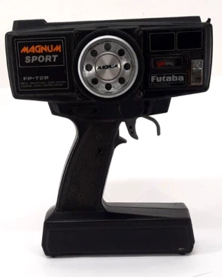 Control remoto de coche de radiocontrol Futaba Magnum Sport FP-T2P de colección funcionando sin antenas Foto 1 de 4