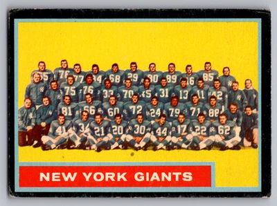 1962 TOPPS #114 NEW YORK GIANTS TEAM CARD W/FRANK GIFFORD & SAM HUFF - Image 1 of 3