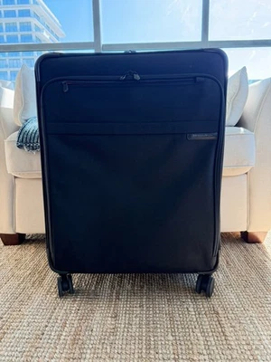 Briggs & Riley Baseline Expandable Large Spinner | U128CXSP-4 | BLACK - Image 1 of 4