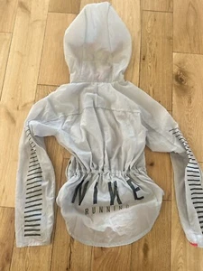 Girl’s Nike Running Windbreaker - Picture 1 of 3
