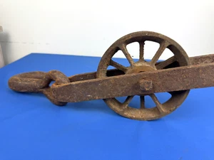 Antike Riemenscheibe mit Haken ~ 20 3/8" Länge, Rad 6 3/8" Durchmesser x 1 1/4" Breite, keine Risse - Bild 1 von 14