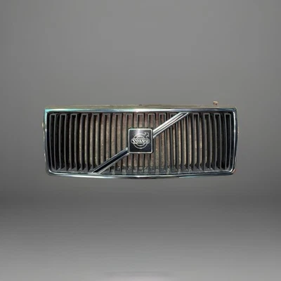 Parrilla cromada delantera OEM Volvo 240 WAGON 1986-1993 86 87 88 89 90 91 92 Foto 1 de 4