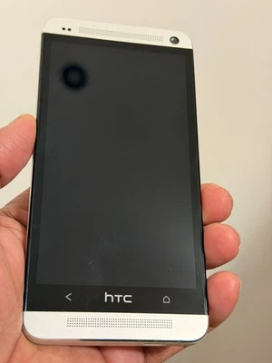 HTC ONE M7 32GB Silver 4G Unlocked Smartphone - Very Good Condition 12M Warranty - Image 1 of 4