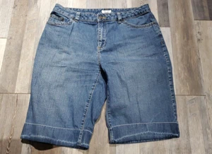 Liz & Co size 10 Woman's Denim Cuffed Bermuda walking Shorts 31X11 - Picture 1 of 7