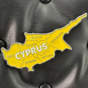 CYPRUS🇨🇾METAL FRIDGE MAGNET✅YELLOW ISLAND MAP WITH REGIONS NAMES SOUVENIR🎗 - Picture 1 of 3