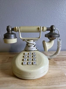 Vintage French Style Radio Shack Push Button Telephone Phone Model 43-330 [CT34] - Picture 1 of 9