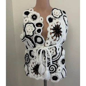Handmade Lace Crochet Women's Vest Unique Black & White Floral Size M - Picture 1 of 7
