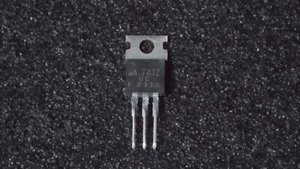 Fairchild UA7812 / UA7812UC Positive Voltage Regulator TO220 - New - Picture 1 of 1