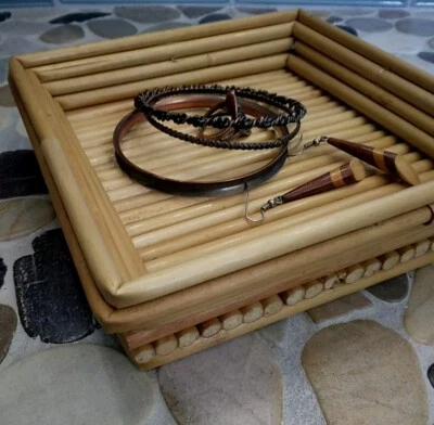 Bandeja pequeña de bambú para baratijas llaves de entrada bandeja para joyas hecha a mano  Foto 1 de 4