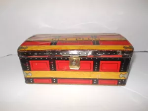 ANTIQUE B HOUDE'S Co. NO. 1 CUT PLUG TOBACCO TIN Trunk Box. Montreal Quebec - Picture 1 of 8