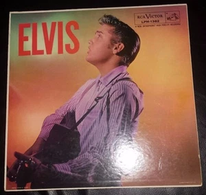 ELVIS PRESLEY ALBUM "ELVIS" MONO RCA ADS ON BACK, LONG PLAY ON BOTTOM 1956 - Imagen 1 de 5