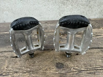 Mongoose Pro Class Pedals 1/2” Vintage Old School  - Image 1 of 4