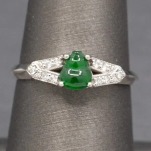 Vintage Typ A Jadeit Jade und Diamant Petite Ring in 14 Karat Weißgold - Bild 1 von 13
