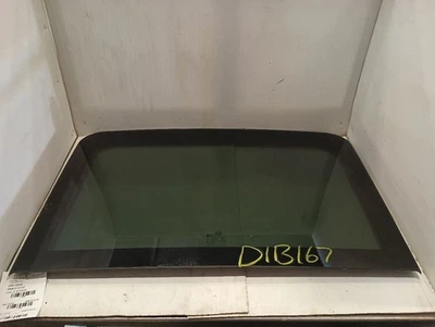 Стекло на крышу переднего люка только от 2022 Cadillac Escalade ESV 11949499 - Изображение 1 из 4