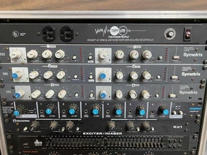 (1) SYMETRIX 525 DUAL GATED COMPRESSOR/LIMITER - EXCELLENT - Picture 1 of 3