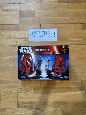 Star Wars Chess Set 2014 Disney Hasbro Used MINOR DAMAGE Used - Image 1 of 2