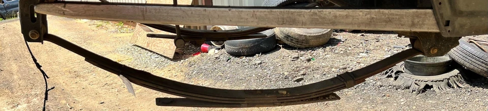 01 02 Ford Explorer Sport Trac mola traseira ID 2 OEM 1L5Z5560BA - Imagem 1 de 1