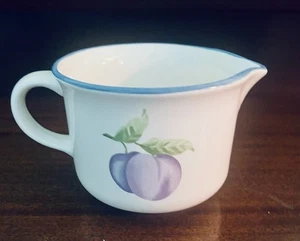 Vintage Pfatzgraff Hopscotch Fruit Design Stoneware Gravy Boat No Underplate - Picture 1 of 5