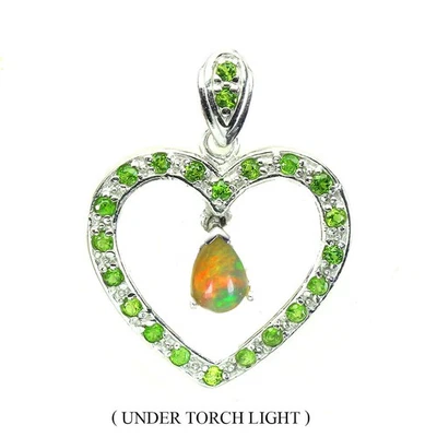 Ciondolo in argento sterling 925 pera opale di fuoco cromo diopside gemma... - Immagine 1 di 4