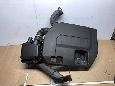 2012-2014 CHEVROLET VOLT AIR CLEANER BOX ASSEMBLY Intake Tube LID Cover 12-14 - Image 1 of 4