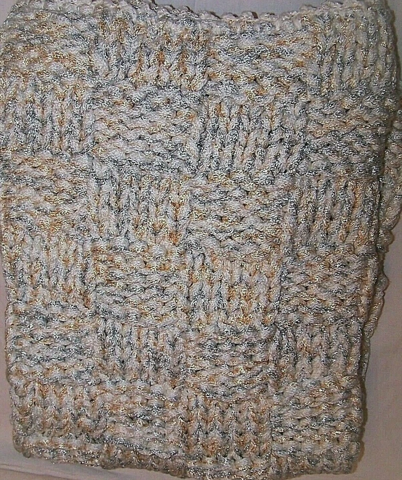 Coperta PLAID baby Bianco Oro Argento Lana100% Seta Artigianale cm.110 x 90 U.E. - Immagine 1 di 4