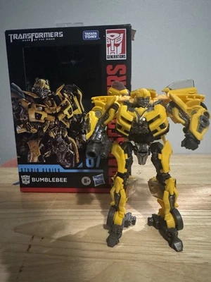 Transformers Studio Series Bumblebee 87 - Image 1 of 4