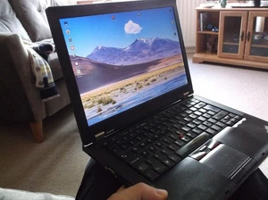 Thinkpad T410 Laptop 2.67 GHz i5 Core 2 Duo 6GB RAM 128GB SSD - Linux Mint!! - Picture 1 of 15