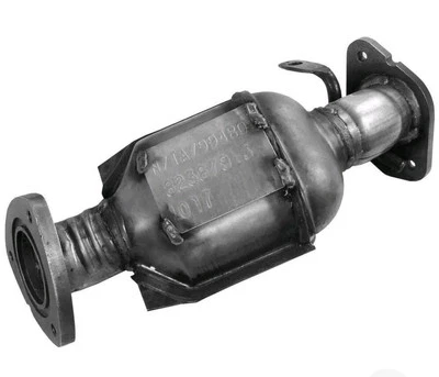Walker 16709 - Ultra™ Direct Fit Standard Oval Body Catalytic Converter - Image 1 of 4