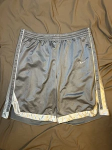 Pantalones Cortos Atléticos De Colección Y2K Nike Gris Plateado Malla Sueltos Baloncesto Para Hombres XL - Imagen 1 de 9