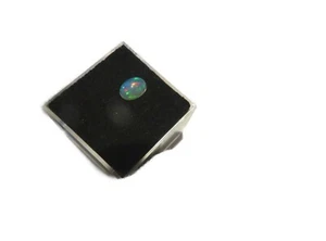 Edelopal Äthiopien Cabochon 7x5 mm 0.6 ct. U23858 - Bild 1 von 8