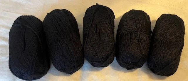 Hilo de alpaca 100 % bebé, 1,75 OZ Madeja, 110 yardas, peso deportivo, negro azabache Foto 1 de 1