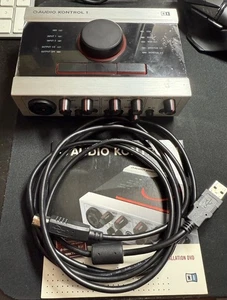 Native Instruments Audio Kontrol 1 USB Audio Interface - Picture 1 of 7