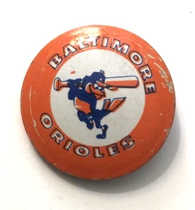 VTG Baltimore Orioles- MLB Baseball Metal Pin Button 7/8" white background - Picture 1 of 2