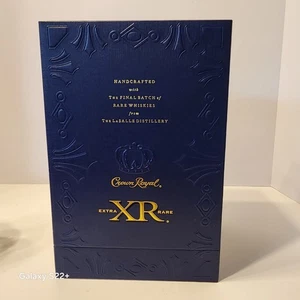 Crown Royal Canadian XR Extra Rara Distilleria LaSalle Scatola Vuota Non Fumatore - Foto 1 di 6