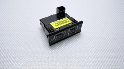 2021-2025 JEEP GRAND CHEROKEE ЦЕНТРАЛЬНАЯ КОНСОЛЬ ЗАДНИЙ USB ЗАРЯДНЫЙ ПОРТ 68572629 OEM - Изображение 1 из 4