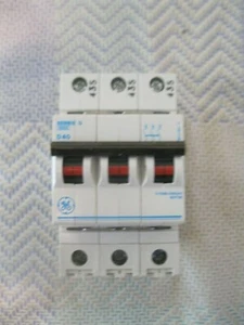 Interruptor de circuito GE V-Line, V/099-036340, Ser G, D40 - 621736 - NUEVO - Imagen 1 de 3