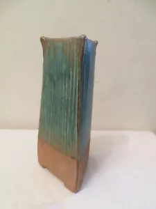 Mid Century Turquoise Blue Gold Tone Stoneware Pottery Triangular Vase Signed - Picture 1 of 10