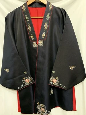 Elegant Chinese Coat Black Embroidered Floral 3/4 Sleeve Red Lining Silk - Image 1 of 4