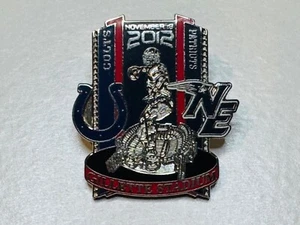 Prendedor del día del juego New England Patriots v Indianapolis Colts 18 de noviembre de 2012 18/11/12 - Imagen 1 de 2