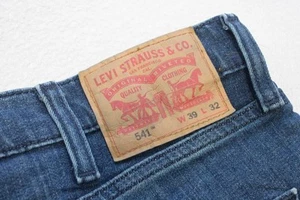 Jeans da lavoro uomo Levi's 541 Athletic Fit denim elasticizzato blu tg 39 x 32 - Foto 1 di 8