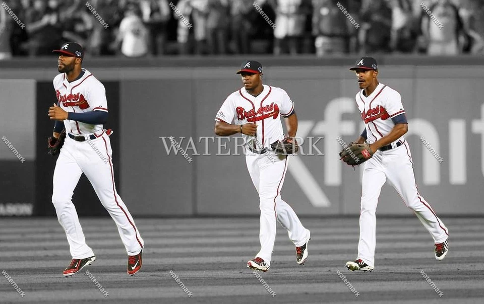 CY989 Jason Heyward BJ Upton UP-UP-Hey Braves 8x10 11x14 16x20 Spotlight Photo - Image 1 of 1