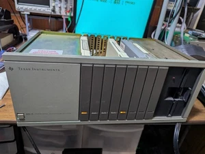 Texas Instruments TI-99/4 Perepherial Expansion Box GETESTET FUNKTIONIERT - Bild 1 von 3