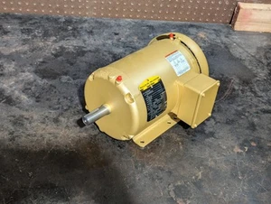 EFM3558T Baldor Electric Motor 2HP, 1760RPM, 3PH, 60HZ, 145T, 3528M, TEFC, F2 - Picture 1 of 6