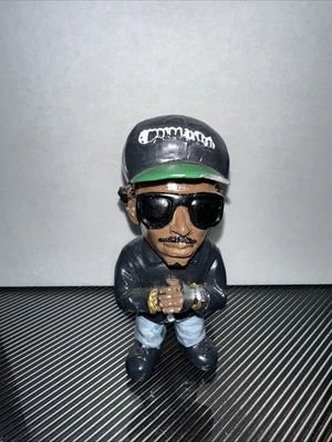 迷你 Eazy-E 人物收藏品 5 英寸房间装饰雕像 NWA Straight Outta Compton — 第 1/4 张图片