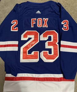 CAMISETA ADIDAS FIRMADA POR ADAM FOX AUTOGRAFIADA POR LOS NEW YORK RANGERS - Imagen 1 de 4