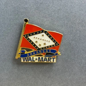 Pin de solapa en forma de bandera de Walmart Arkansas - Imagen 1 de 2