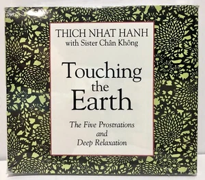 Touching the Earth Thich Nhat Hanh Sister Chan Khong CD 1994 Buddhism New Sealed - Imagen 1 de 6