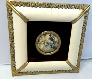 ANTIQUE VICTORIAN MINATURE PRINT COURTING UNDER CONVIC GLASS IN ORNATE FRAME - Picture 1 of 6
